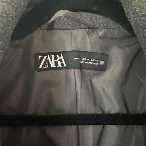 Zara • Oversized Grey Wool Coat - Picture 3 of 4